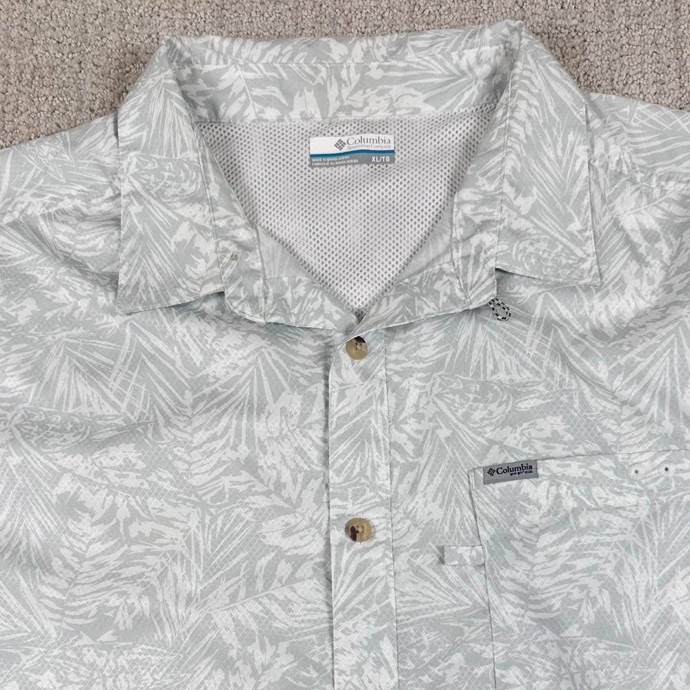 Columbia Mens XL Tropical Floral Palm Print PFG Short Sleeve Button Up Shirt